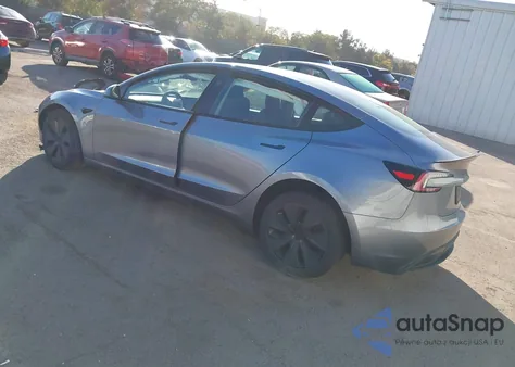 2025 Tesla Model 3 Long Range All-Wheel Drive из США, поврежденный, VIN 5YJ3E1EB1SF883691